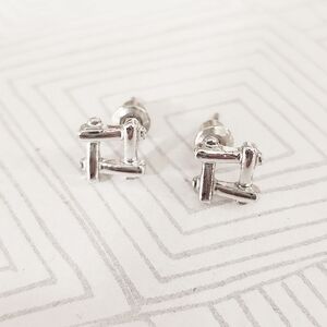 Box Weave Studs